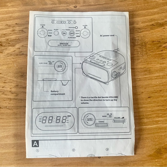 SONY DREAM MACHINE AM/FM DUAL ALARM - CLOCK RADIO MODEL #ICF-C318 TESTED - Picture 8 of 9